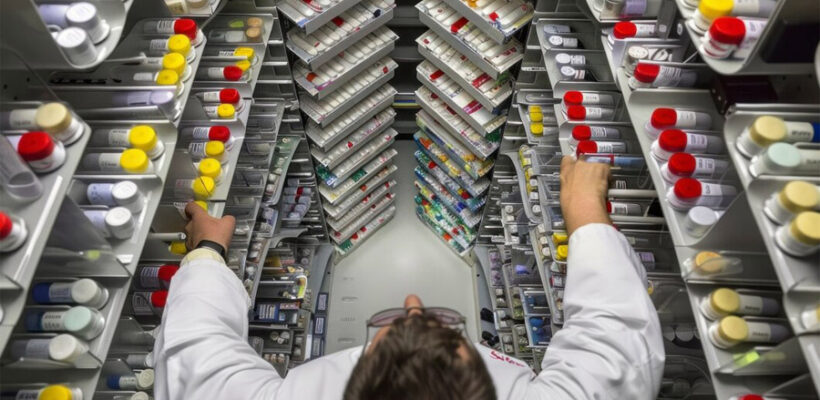 Tıbbi İlaç Deposu Görsel